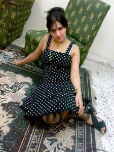 francoalgerienne du 90 exhibe cul sexe